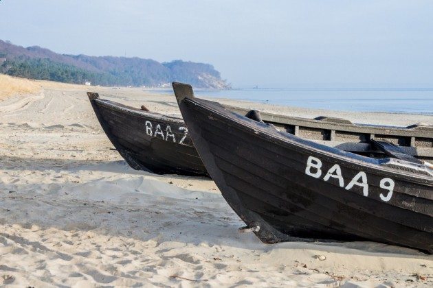 Fischerboote am Strand von Baabe Baabe Penthouse 20 „Strandwohnung-Baabe“ Ref. 211477-1