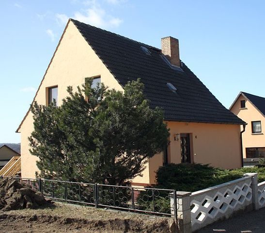 Ferienwohnung Rügen mit Garten