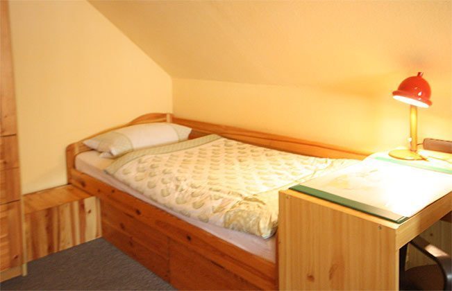 Schlafzimmer 2 mit Doppelbett und Einzelbett 146123