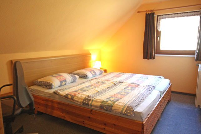 Schlafzimmer 2 mit Doppelbett und Einzelbett 146123