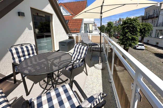 Warnemünde Ferienwohnung Käte Balkon mit Blick Richtung Norden Ref: 239590-2