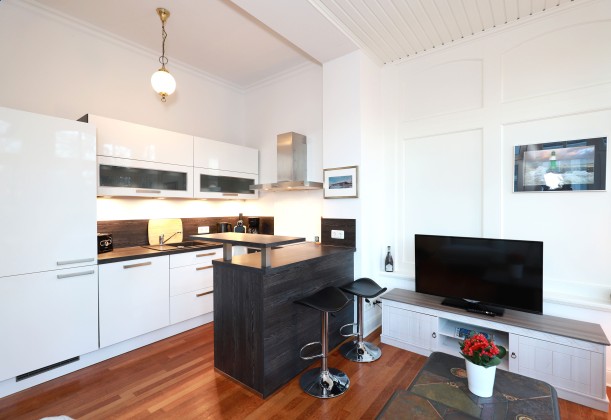 249199-1 Küchenbereich und Fernsehbereich