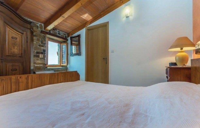 Schlafzimmer - Bild 2 - Objekt 225602-4