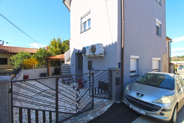 das Haus mit den beiden Apartments - Bild 2 - Objekt 160284-404