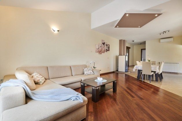 Wohnzimmer - Bild 1 - Objekt 225602-1 