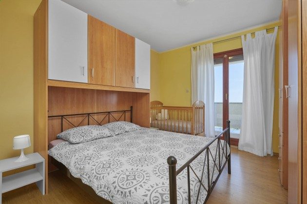Schlafzimmer 2 - Bild 1 - Objekt 225602-10