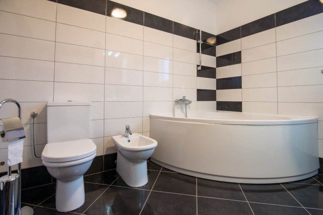 Badezimmer - Bild 1 - Objekt 225602-7 