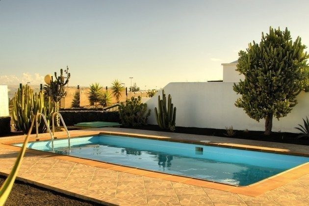 Spanien Lanzarote Kanarische Inseln Villa mit privatem Pool