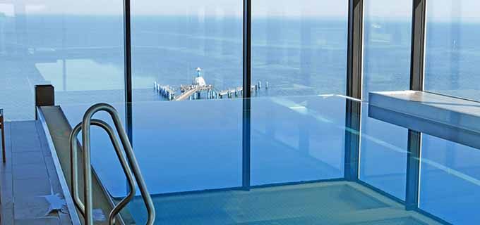 SKYpool und Freibad in der Dünenlandschaft